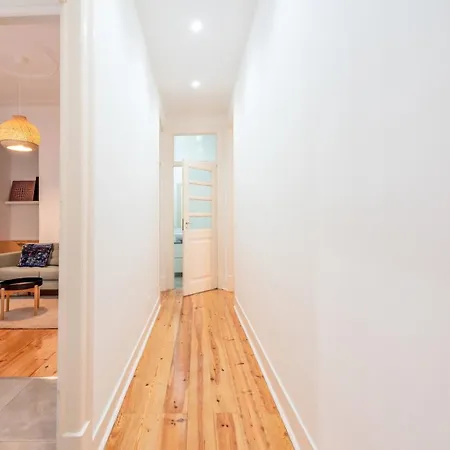Guestready - Fantastic Near Castelo S. Jorge Apartmán